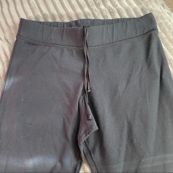 Lulu lemon cropped flare pants - Picture 3 of 4